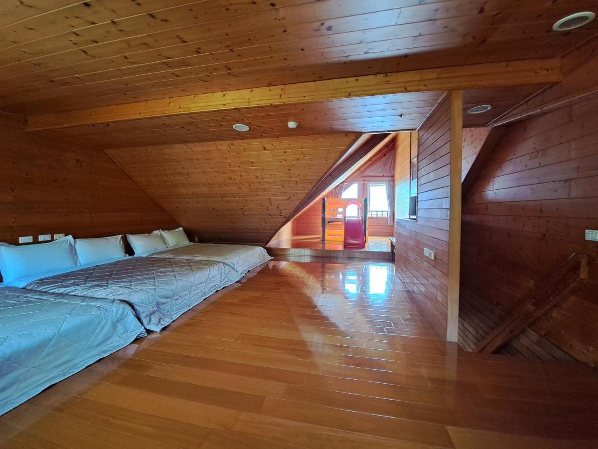 Spring Garden B&B Ренай Экстерьер фото
