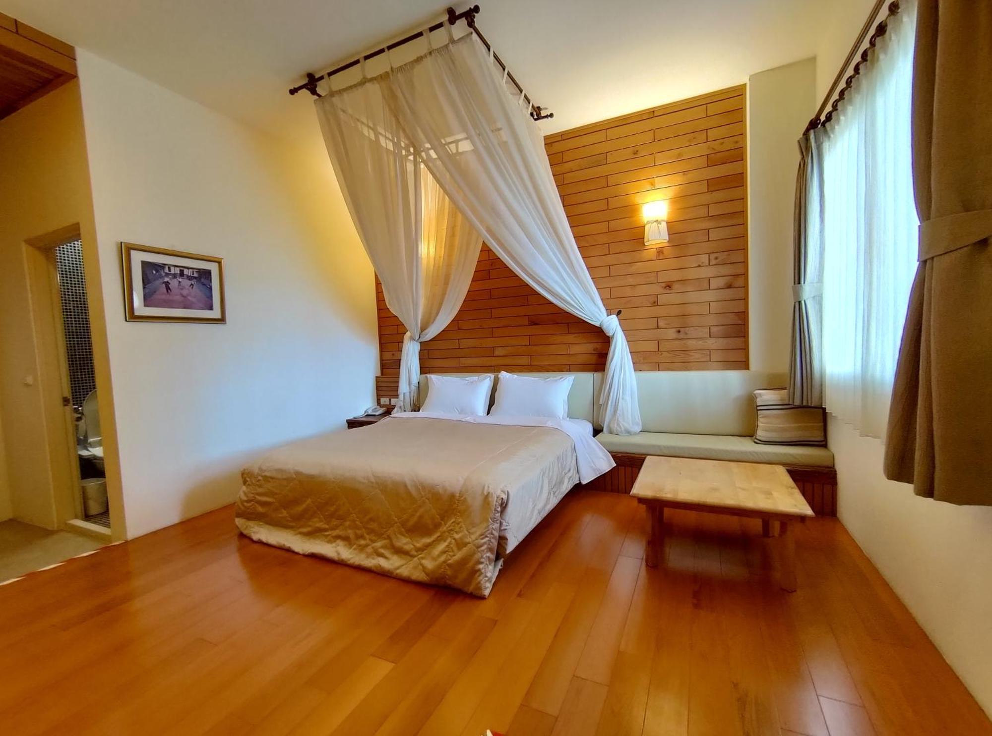 Spring Garden B&B Ренай Номер фото
